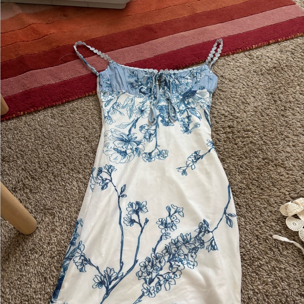 Tiger Mist Blue and White Floral Mini Dress - Picture 2 of 7